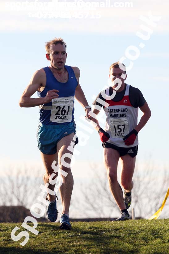 Senior mens North Eastern Cross Country, Redcar. Photo:  David T. Hewitson/Sports for All Pics
